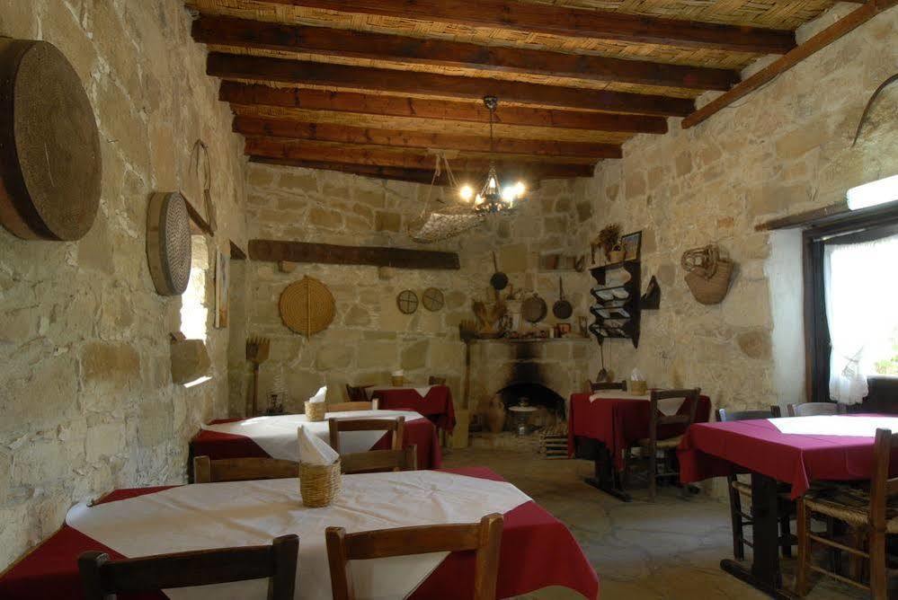 Vasilias Nikoklis Inn Никоклия Экстерьер фото